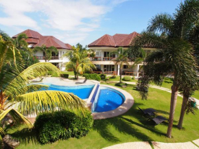 Vida Homes Condo Resort